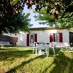 Casa vacanze Aux Tuileries Noaillan